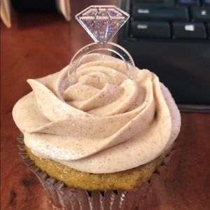 Meet your Posher, Cara